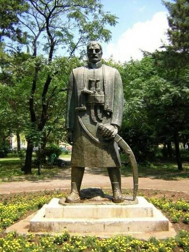 «Вода в Дрине течёт холодная, а кровь у сербов – горячая»
