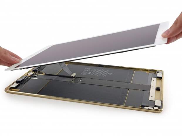Apple iPad Pro разобрали на винтики (20 фото + видео)