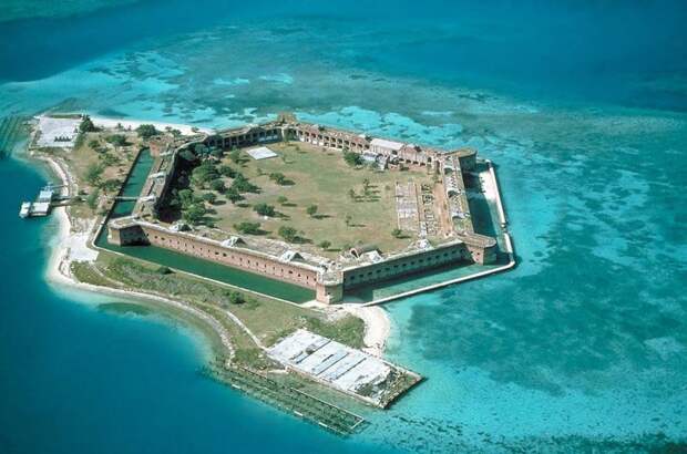 Форт-Джефферсон, штат Флорида, США. 10 самых впечатляющих морских фортов