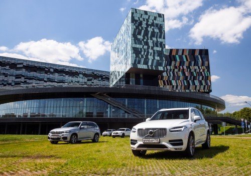 02 XC90 X5 QX70 RX350_zr 08_15