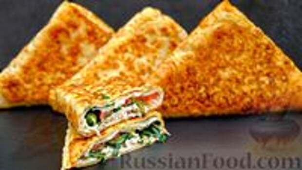 Фото к рецепту: Конвертики из лаваша с начинкой из курицы, помидора, сыра и зелени