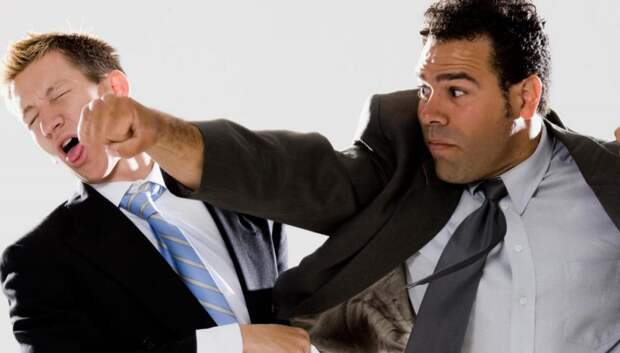 На переговорах глава МИД Ирана Аракчи чуть не подрался с Уиткоффом — СМИ