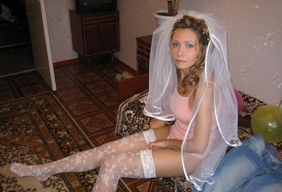 Невесты на свадьбах девушки, невеста, прикол, свадьба