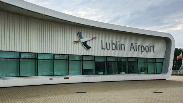 Аэропорты Жешува и Люблина в Польше приостановили работу из-за военной авиации