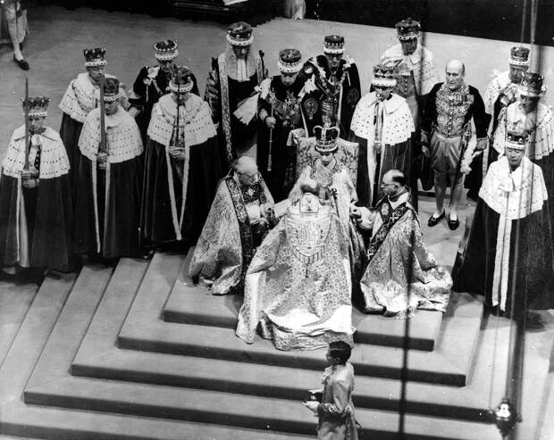 10 неожиданных фактов о королеве Елизавете II, которых вы не знали