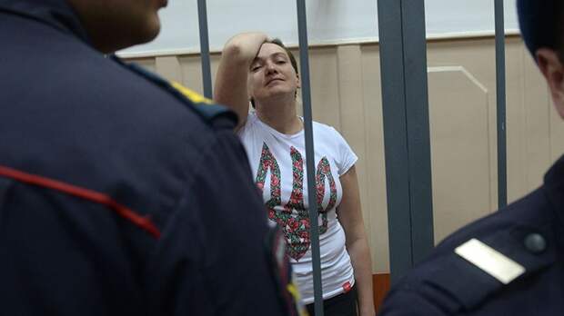 суд приговорил украинскую летчицу надежду савченко к 22 годам лишения свободы