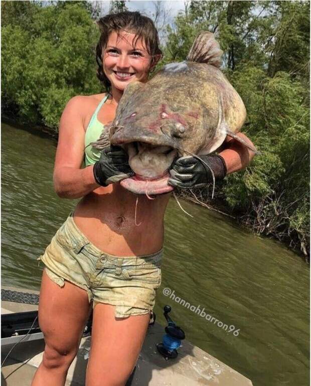 Ханна Баррон - девушка, способная достать сома голыми руками