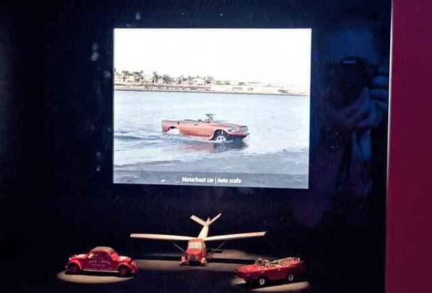 Музей авто истории в турине, италия. (трафик)