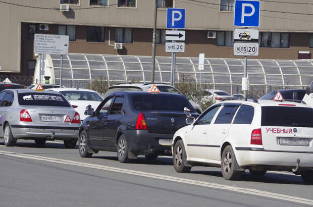 В Подмосковье приостановили выдачу прав и регистрацию авто из-за сбоя
