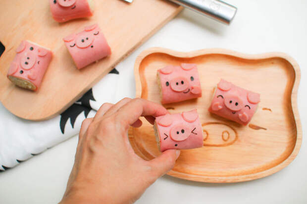 Piggy Bread Roll