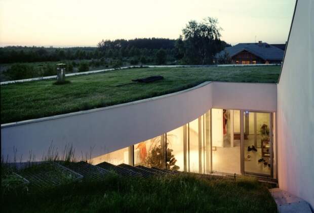 Дом с травяной крышей, Ксёнжице, Польша
