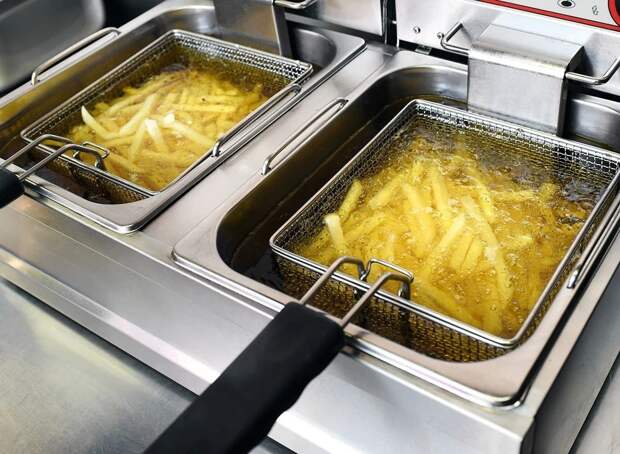 Самолёты в России начнут летать на масле из фритюрниц «Вкусно — и точка». «Газпром нефть» уже успешно протестировала на ...