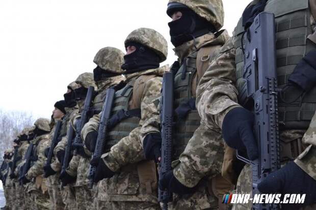 Украинская армия открыла огонь из АГС по окраине Горловки