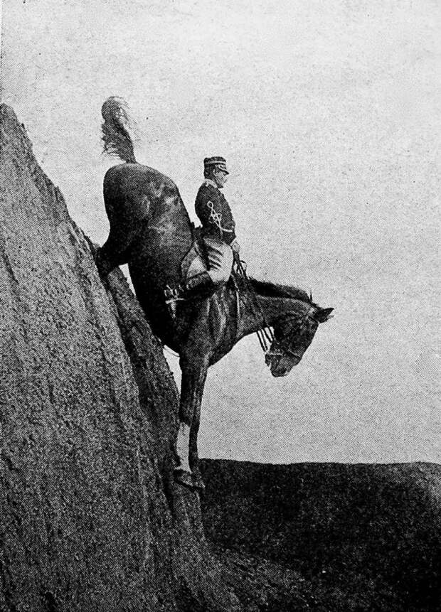 Ретро фотографии о лихих кавалеристских навыках