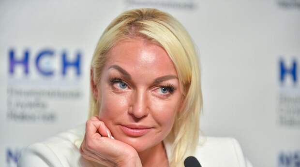 Волочкова призналась, что не смогла помириться с дочкой и мамой