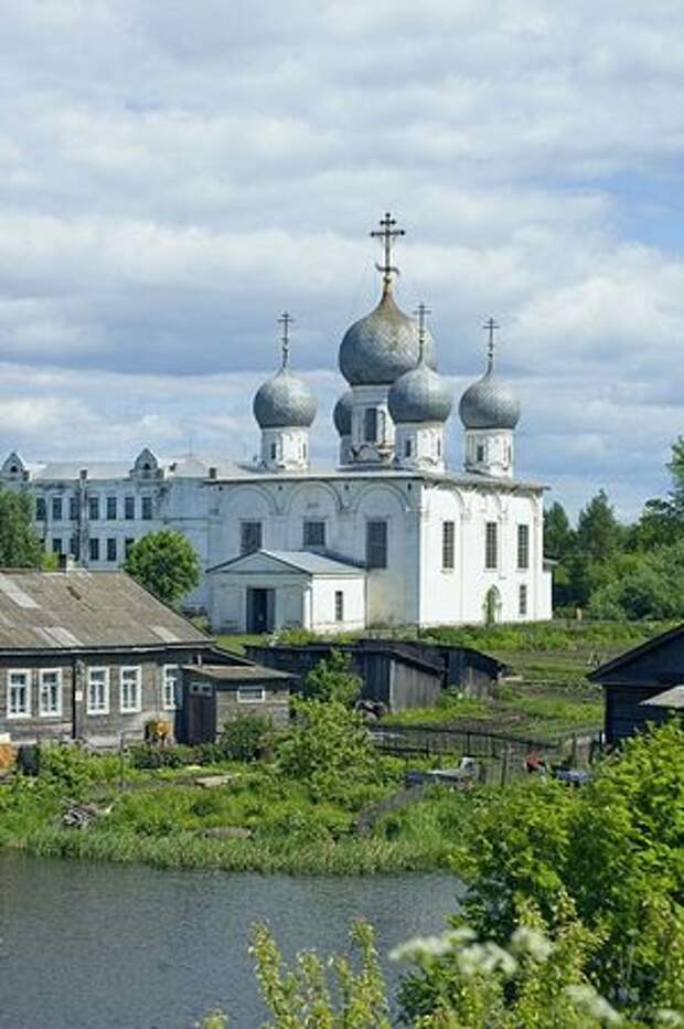 Вологодская область. г. Белозерск, Кремль, Собор Спаса Преображения Господня. 2010 г. Фото: Уильям Брумфилд