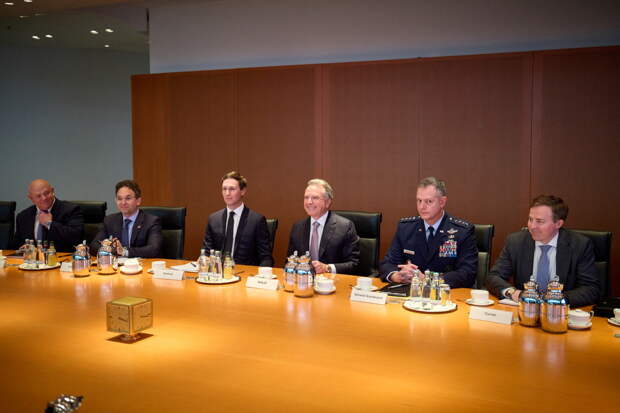 В России высказались о возобновлении трехсторонних переговоров по Украине