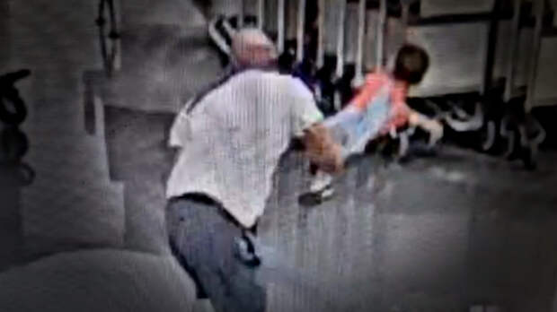 Агрессивный пассажир: напавшему на ребенка в Шереметьево грозит внушительный срок