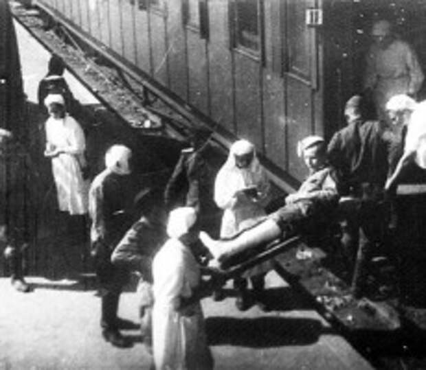 Лев Аннинский - о подвиге врачей и об отце, расстрелянном по доносу