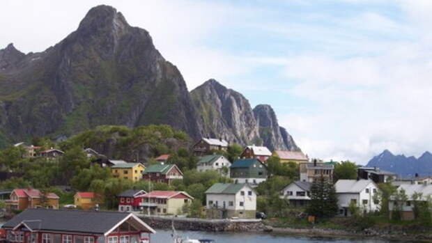 637-Lofoten_Svolvear_Fährhafen_Ausfahrt