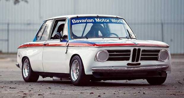 BMW 2002. BMW 2002.