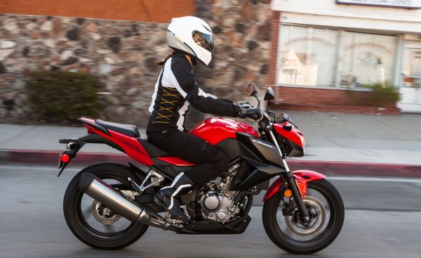 b2ap3_thumbnail_090414-2015-Honda-CB300F-0779.jpg