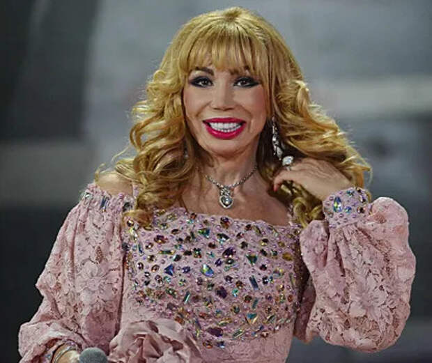 Дочь Маши Распутиной рассказала о напряжённых отношениях с родителями: «Я считаю себя жертвой»