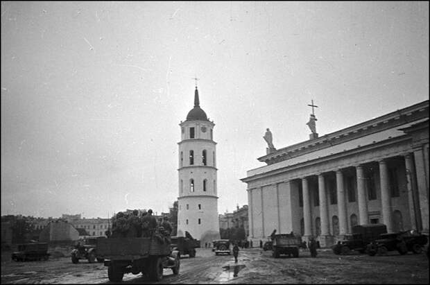 ПРИСОЕДИНЕНИЕ ЗАПАДНЫХ ТЕРРИТОРИЙ К СССР