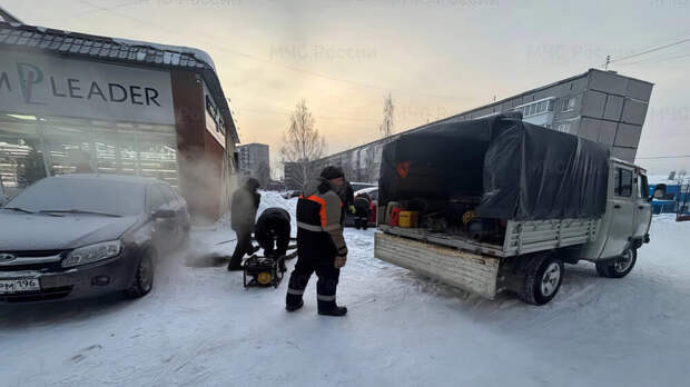 Из-за прорыва теплотрассы в Кушве без отопления остались 293 дома и больница