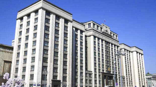 В Госдуме предложили изменить текст присяги гражданина РФ