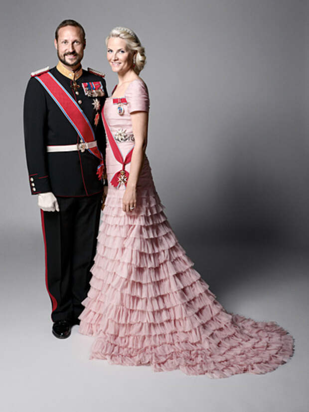 ru_royalty: Новые официальные фото королевской семьи Норвеги…