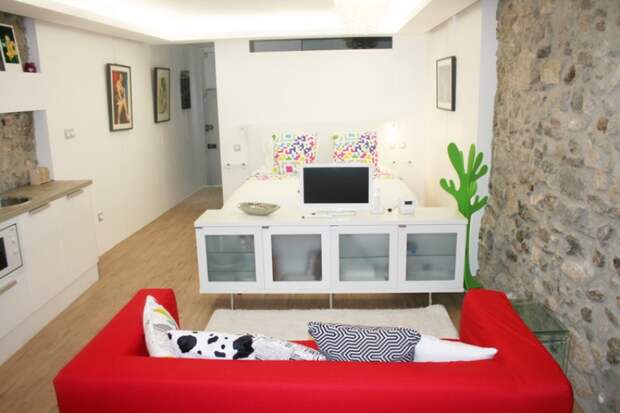 20-smart-ideas-for-a-one-room-apartment-artnaz-com-5