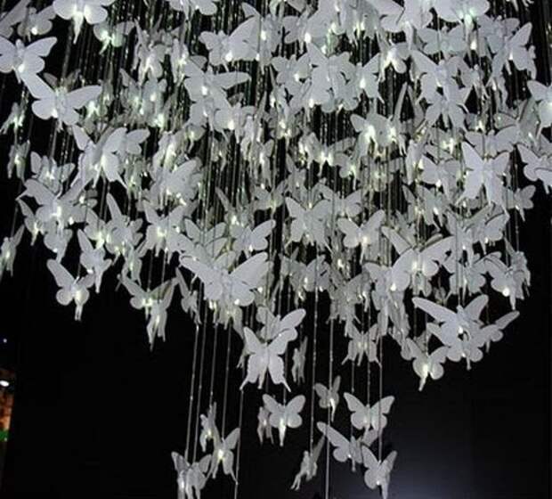 Бабочки под потолком Бабочки под потолком