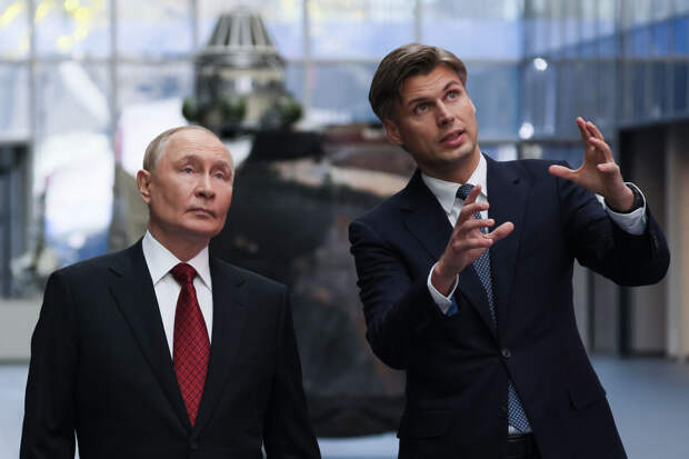 Путин встретился с главой "Роскосмоса" Бакановым в преддверии Дня космонавтики