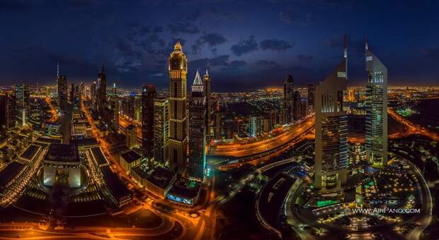 Emirates Towers и Аль Якуб башня, Дубай, ОАЭ
