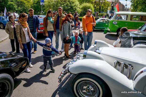 Парад ретро автомобилей в Минске Парад ретро автомобилей в Минске авто, встреча, минск, олдтаймер, ретро автомобили