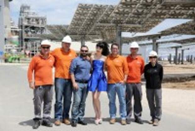 World's First Solar Power Catwalk