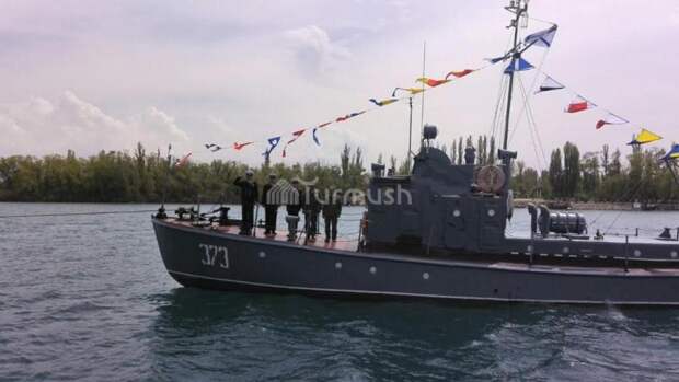 Военно-морской парад в Киргизии киргизия, парад Победы.