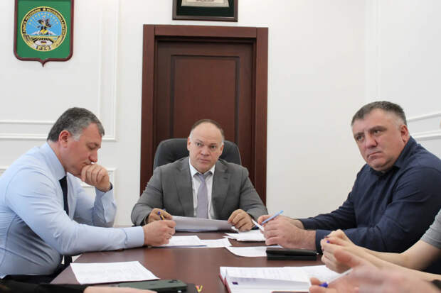 Подготовка к празднованию 81-й годовщины окончания Великой Отечественной войны: совещание в Яблоновском городском поселении