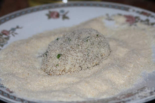 Куриные котлеты с хреном и яблоками Куриные котлеты с хреном и яблоками