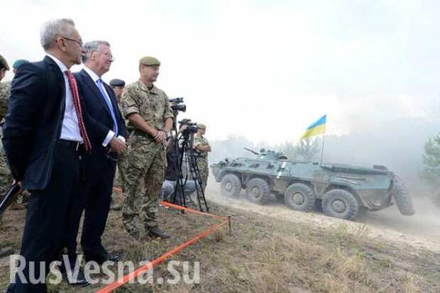 Украинские военнослужащие смачно матерятся на мероприятии с участием Министра Обороны Великобритании  (ВИДЕОФАКТ 18+) | Русская весна