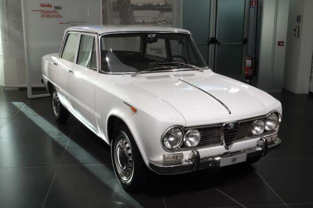 Обновленный музей Alfa Romeo Обновленный музей Alfa Romeo alfa romeo, автомузей, италия, музей