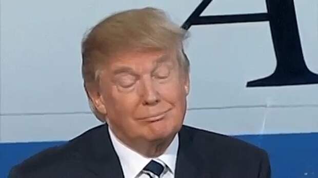 Трамп отказался носить бронежилет даже после третьего покушения, потому что тот его толстит. «Не знаю, выдержу ли я, что буду выглядеть на 20 фу...