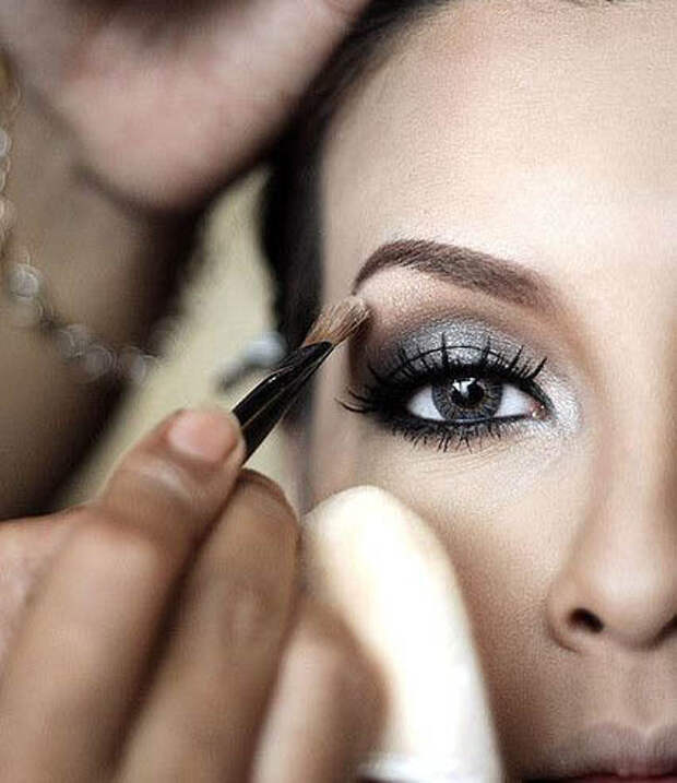 5 Unexpected Products for an Amazing Eyebrow Shape