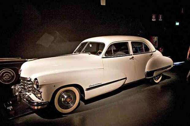 Музей авто истории в турине, италия. (трафик)