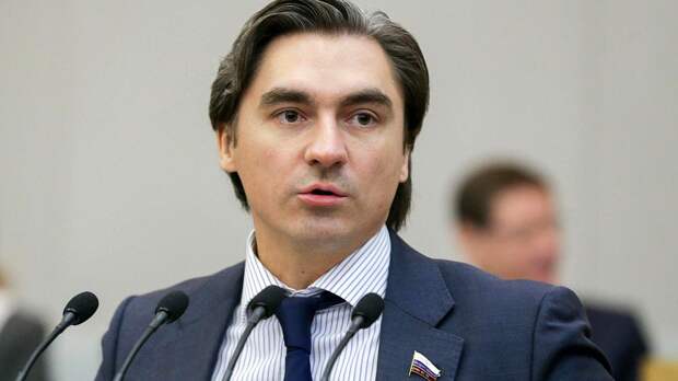 Свинцов сообщил о разработке законопроекта о запрете размещать алкомаркеты рядом с домами и школами