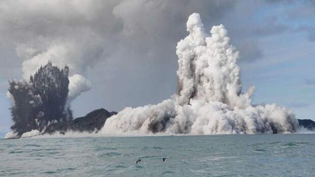 3. Извержение подводного вулкана у архипелага Тонга, 2009 природа, стихийные бедствия, факты, фотография
