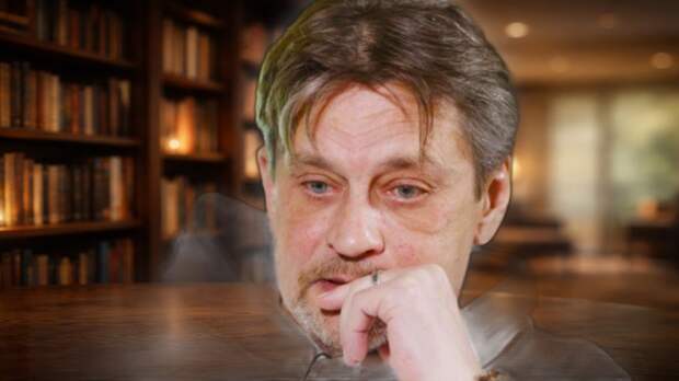 «Абсолютное зло» и роковые женщины: почему 62-летний Александр Домогаров так и не женился после 3 разводов и пережил смерть сына