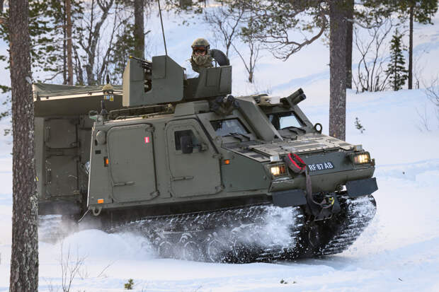 «Это не останется без ответа». НАТО начнет новую военную миссию в Арктике. Чем это грозит России?