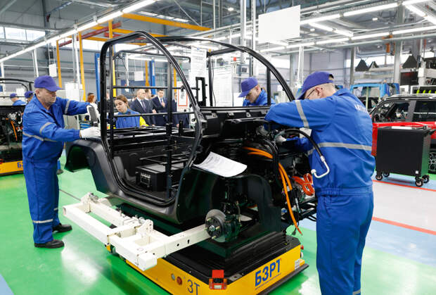 Бросивший российский завод автоконцерн зарегистрировал в стране товарный знак